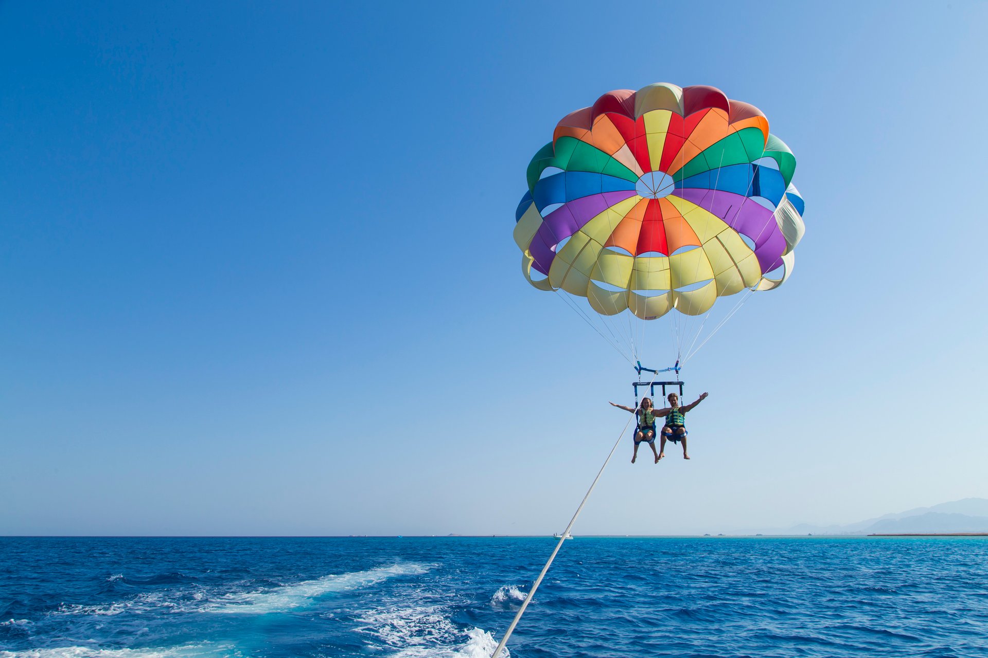 KIHRG1_Watersports_Paragliding_5_High Res_2093.jpg