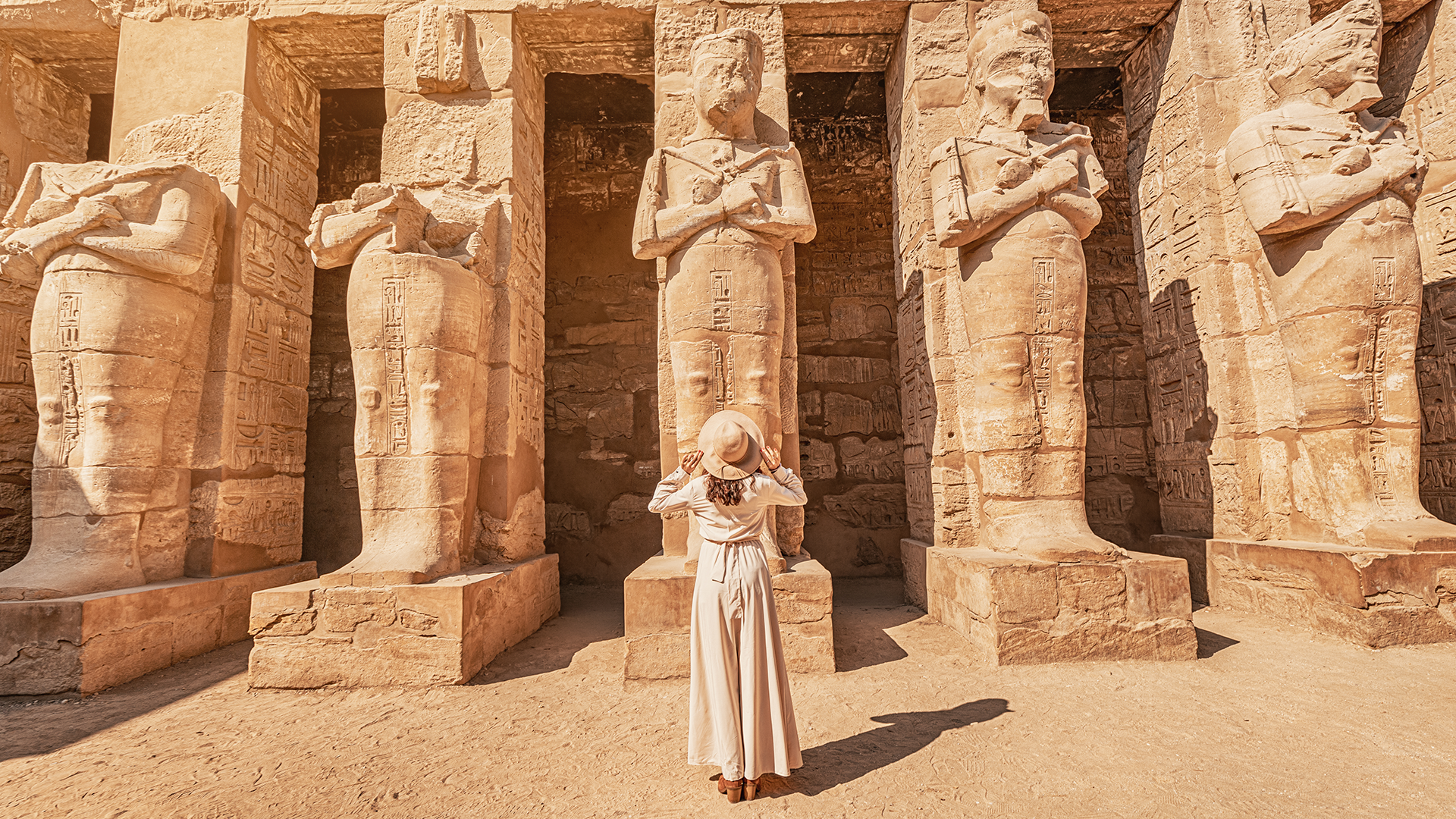 Explore landscape V2 - 1920x1080px.png